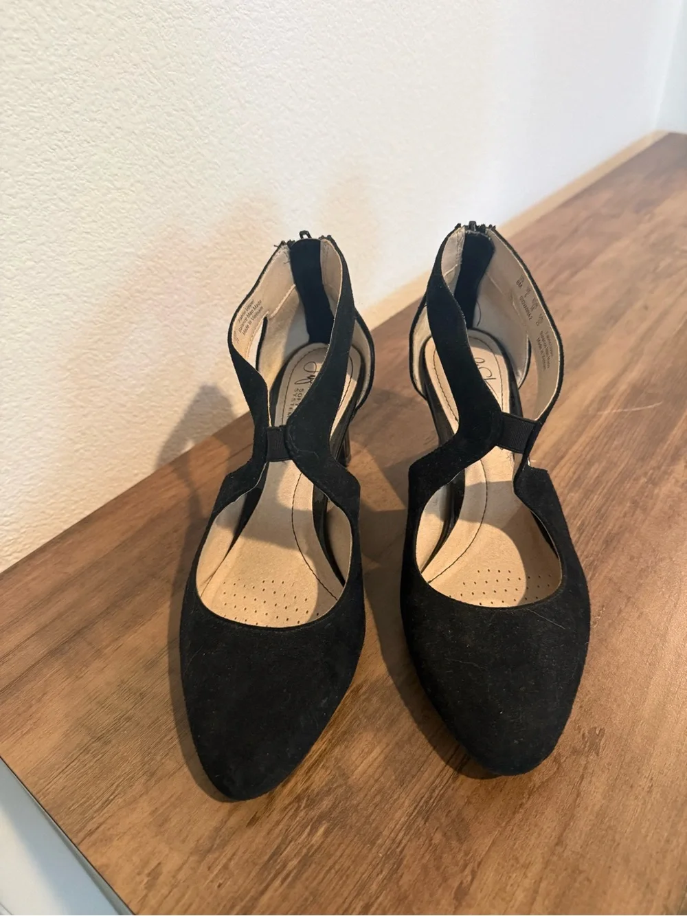 Life Stride Black Suede Crisscross Pointed-Toe Heels